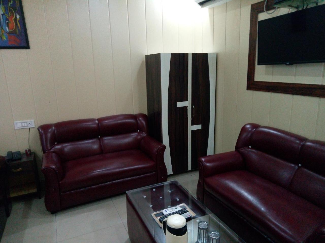 Hotel Sunrise Orai 外观 照片