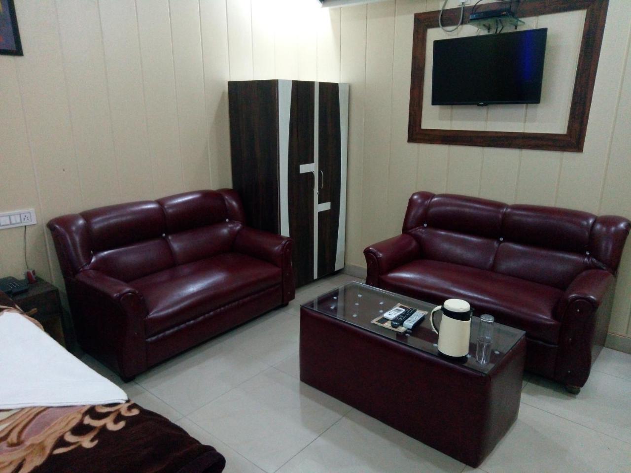 Hotel Sunrise Orai 外观 照片